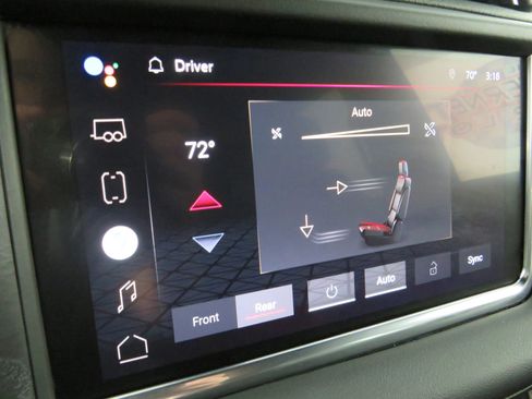 Used 2022 GMC Yukon XL Denali w/ Advanced Technology Package image 22