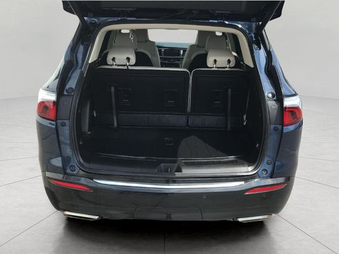 Certified 2023 Buick Enclave Essence w/ Experience Buick Package AWD/4WD image 12