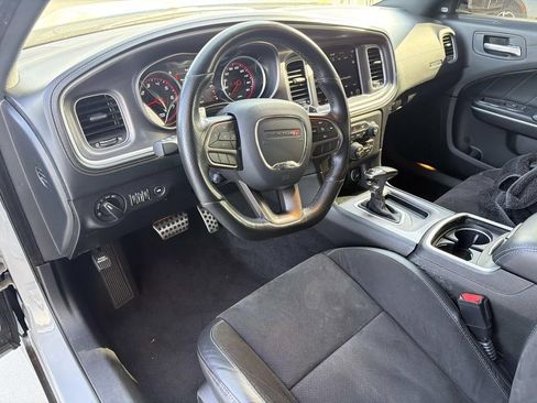 Used 2022 Dodge Charger Scat Pack RWD image 13