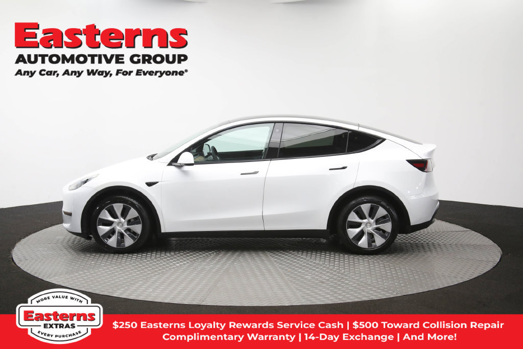 Used 2022 Tesla Model Y Long Range AWD/4WD image 56