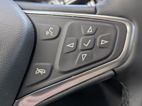 Used 2024 Chevrolet Equinox LT AWD/4WD image 16