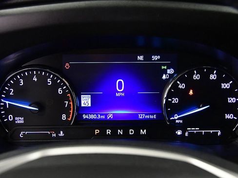 Used 2020 Ford Explorer XLT w/ Equipment Group 202A AWD/4WD image 17