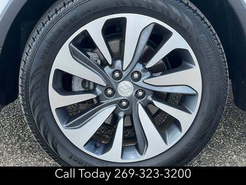 Certified 2022 Buick Encore Preferred w/ Safety Package II image 7