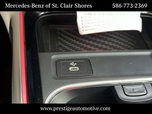 Used 2026 Mercedes-Benz GLB 250 4MATIC image 32