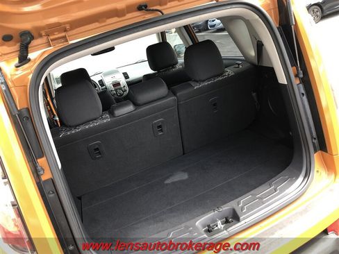 Used 2011 Kia Soul + w/ Audio Pkg FWD image 18