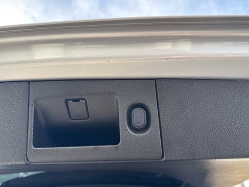 Used 2016 Cadillac Escalade ESV Platinum image 9