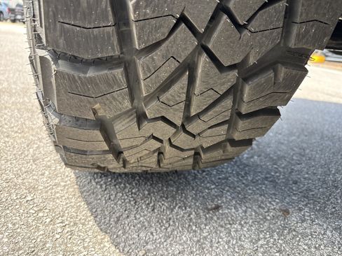 Used 2024 GMC Sierra 1500 AT4 w/ AT4 Premium Package image 13