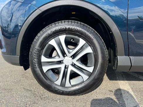 Used 2018 Toyota RAV4 LE w/ All Weather Liner Package AWD/4WD image 3