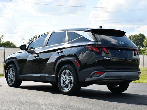 Used 2025 Hyundai Tucson SE FWD image 5