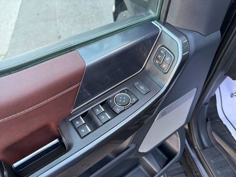 Used 2021 Ford F150 Lariat w/ Max Trailer Tow Package image 19