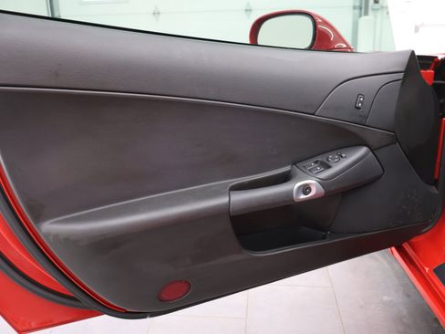 Used 2007 Chevrolet Corvette Coupe w/ Preferred Equipment Group image 30