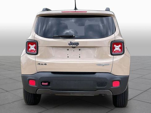 Used 2017 Jeep Renegade Trailhawk AWD/4WD image 6