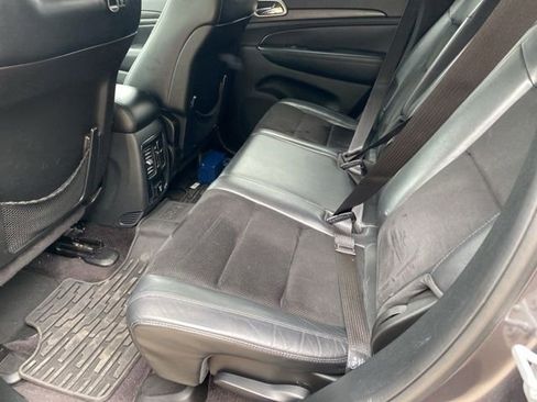 Used 2017 Jeep Grand Cherokee Altitude RWD image 13