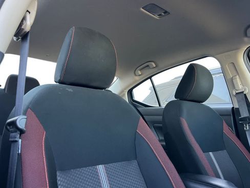 Used 2025 Nissan Versa SR FWD image 18