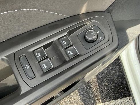Used 2023 Volkswagen Atlas SE AWD/4WD image 10