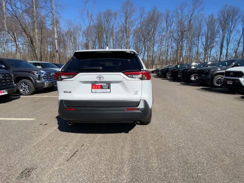 Used 2025 Toyota RAV4 LE image 10