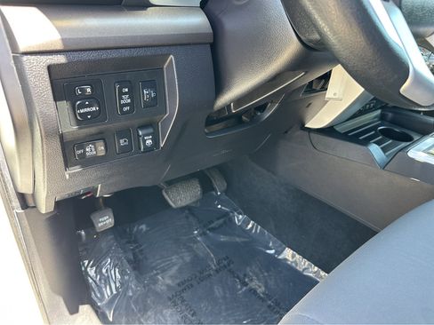 Used 2020 Toyota Tundra SR5 image 29