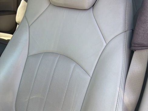 Used 2015 Buick Enclave Leather FWD image 5