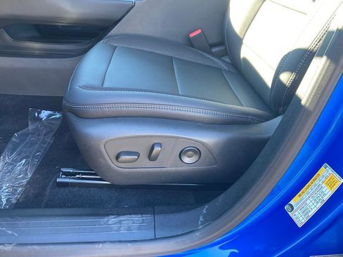 New 2026 Chevrolet Equinox EV LT image 10