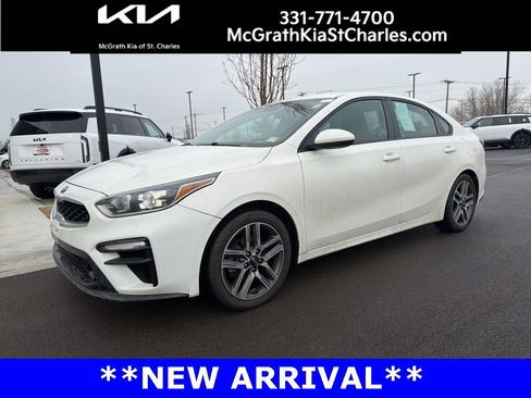 Certified 2019 Kia Forte S image 1
