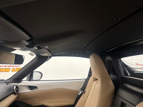 Used 2024 MAZDA MX-5 Miata RF Grand Touring image 16