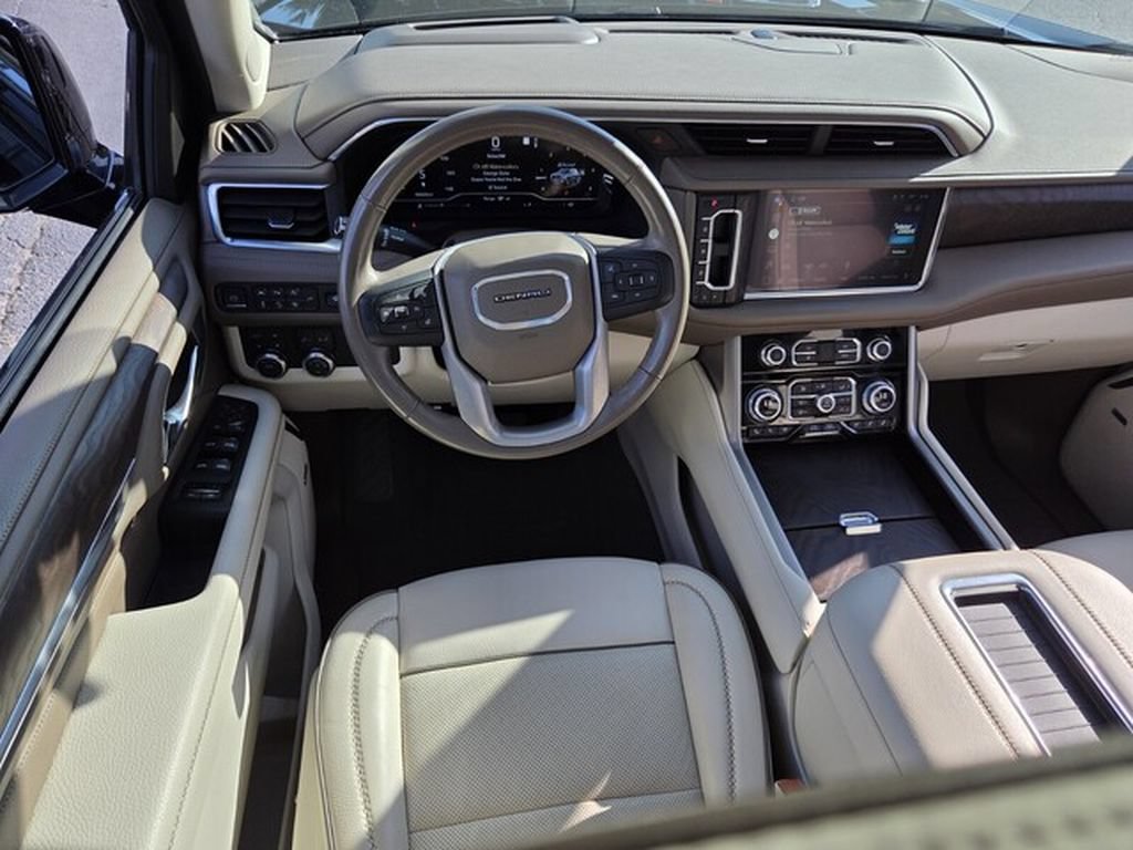 Used 2022 GMC Yukon Denali AWD/4WD image 13