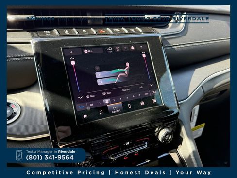 New 2025 Jeep Grand Cherokee Laredo w/ Trailer Tow Package image 20