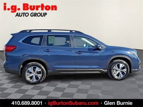Used 2025 Subaru Ascent Premium image 7