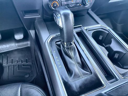 Used 2019 Ford F150 XLT w/ Equipment Group 302A Luxury AWD/4WD image 19