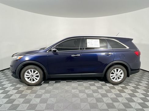 Used 2020 Kia Sorento LX w/ LX I4 Convenience Package FWD image 6