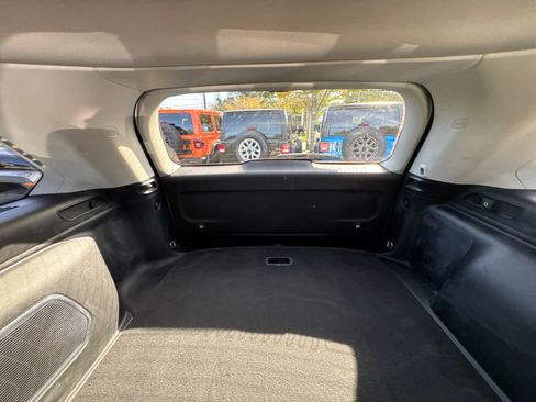 Used 2023 Jeep Grand Cherokee 30th Anniversary image 37