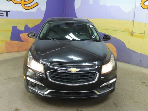Used 2016 Chevrolet Cruze LT w/ Sun, Sound and Sport Package FWD image 2