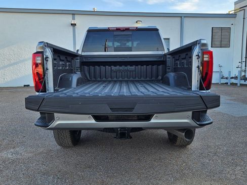 New 2026 GMC Sierra 2500 Denali AWD/4WD image 4