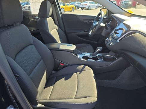 Used 2024 Chevrolet Malibu LT image 24