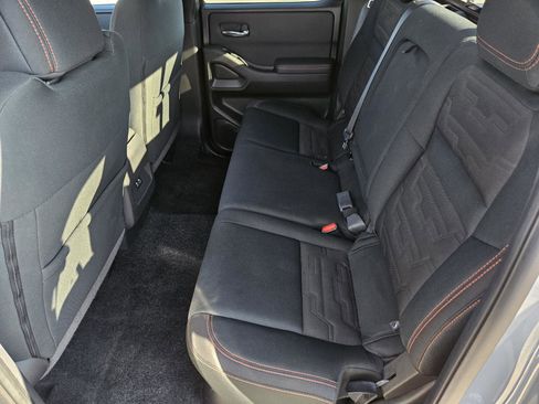 Used 2022 Nissan Frontier Pro-X w/ Technology Package image 31