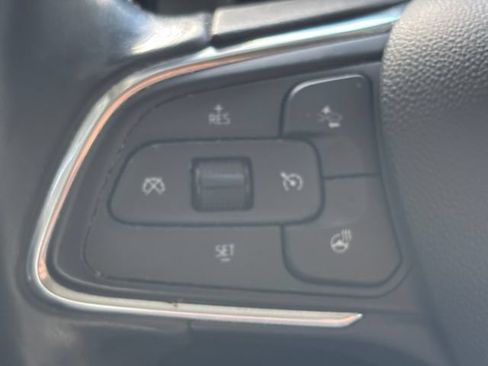 Used 2022 Buick Envision Avenir w/ Technology Package II FWD image 12