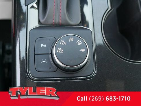 Used 2019 Chevrolet Blazer RS AWD/4WD image 34