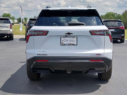 New 2026 Chevrolet Equinox RS FWD image 4
