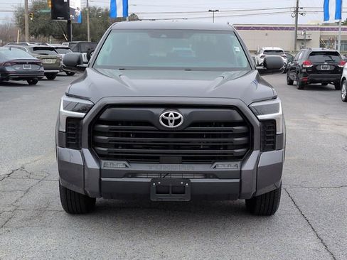 Used 2022 Toyota Tundra SR5 w/ Convenience Package image 8