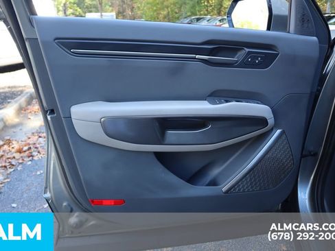 Used 2024 Kia EV9 Wind image 11