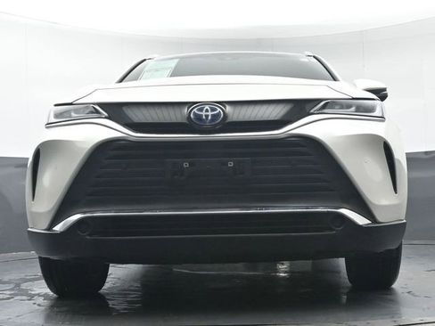 Certified 2021 Toyota Venza XLE image 41