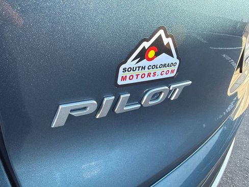 Used 2019 Honda Pilot Touring image 12