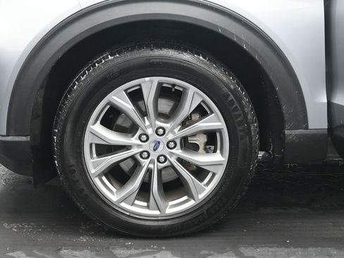 Used 2022 Ford Explorer Limited w/ Equipment Group 301A image 38