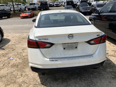 Used 2023 Nissan Altima 2.5 SR image 7