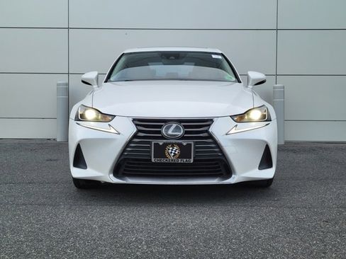 Used 2018 Lexus IS 300 AWD image 9