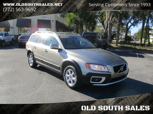 Used 2013 Volvo XC70 3.2 image 1
