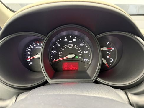 Used 2015 Kia Rio LX image 4