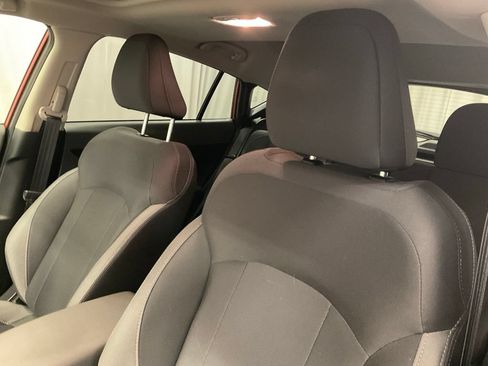 Certified 2025 Subaru Crosstrek 2.5i Premium AWD/4WD image 11
