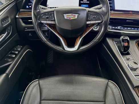 Used 2021 Cadillac Escalade Premium Luxury RWD image 25
