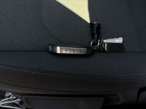 Used 2025 Kia K4 LXS image 21